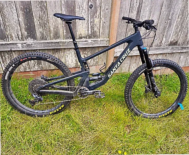 Santa Cruz Adult