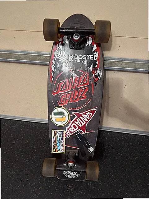 Santa Cruz Cruiser Skateboard – Bold Graphic, Smooth Ride