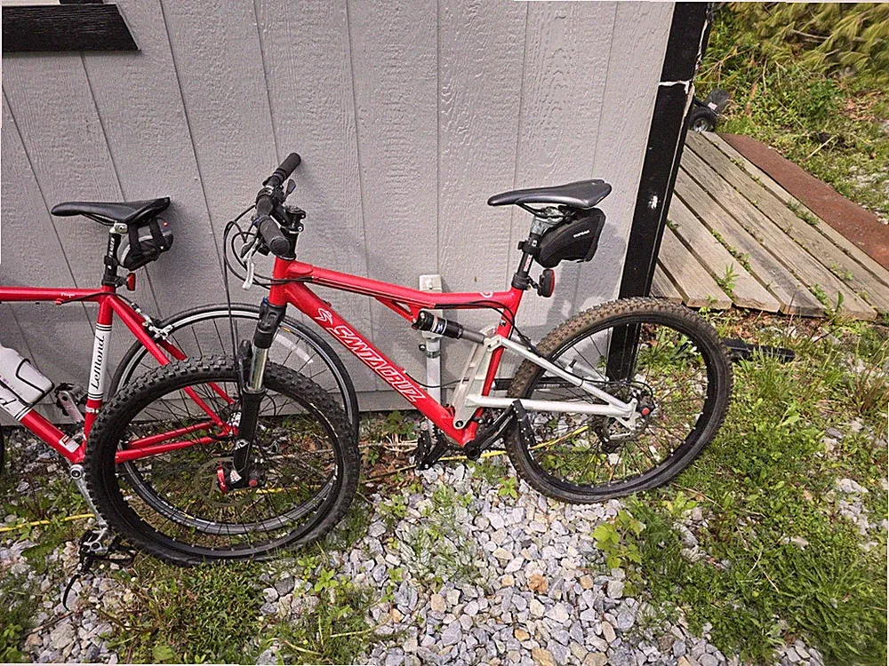 Santa Cruz Full Suspension Mountain Bike Large Red, Set Up!!!