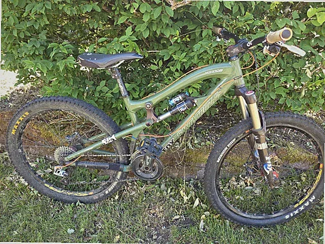 Santa Cruz Nomad Gen 1 Fox Full Suspension Jalepeno Green Mountain Bike