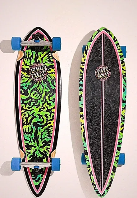 Santa Cruz Obscure Dot Pintail Cruiser Complete Sz 33 x 9.2in